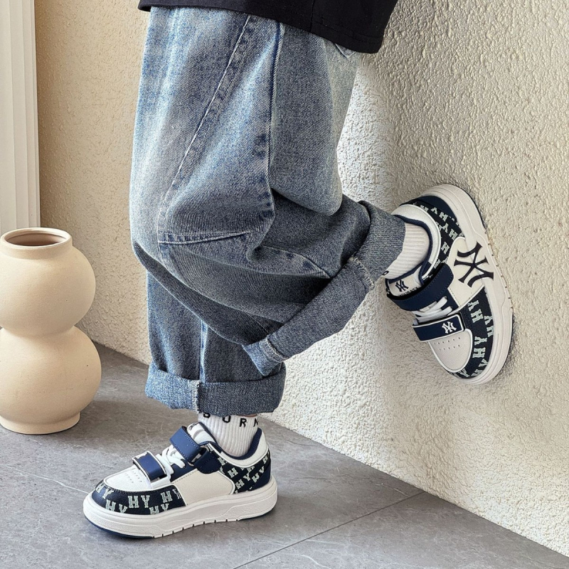 Dječje tenisice s debelom potplatom, Velcro zatvaranje, gornji dio od mikrovlakna, EVA đon, niski kroj, jednobojne, protuklizne