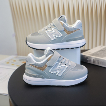 Dječje tenisice s debelom potplatom, Velcro kopčanje, gornji dio od mikrovlakana kože, prozračne i vodootporne