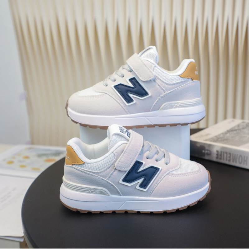 Dječje tenisice s debelom potplatom, Velcro kopčanje, gornji dio od mikrovlakana kože, prozračne i vodootporne