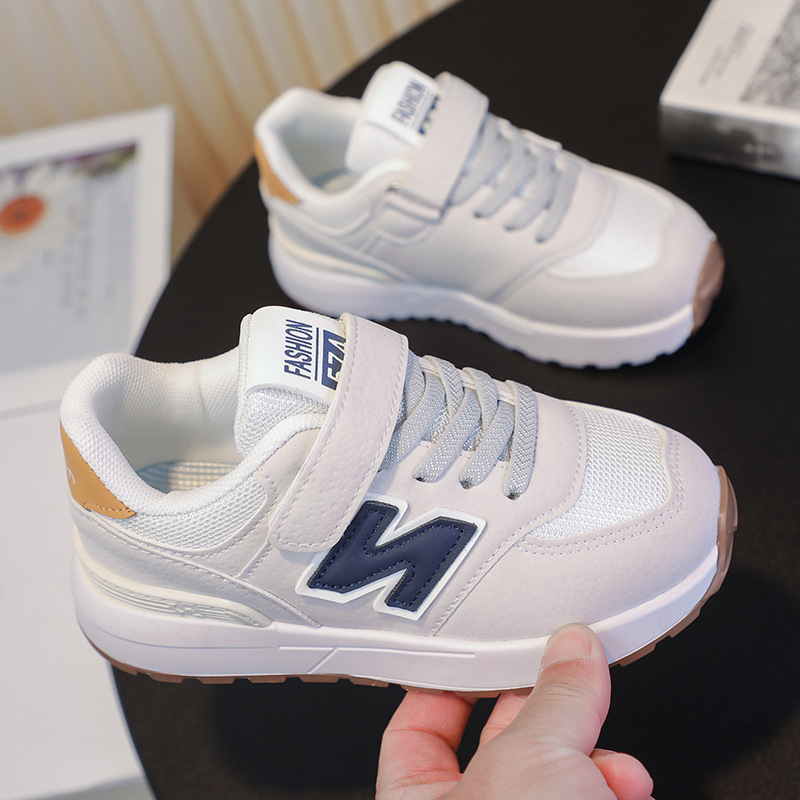 Dječje tenisice s debelom potplatom, Velcro kopčanje, gornji dio od mikrovlakana kože, prozračne i vodootporne