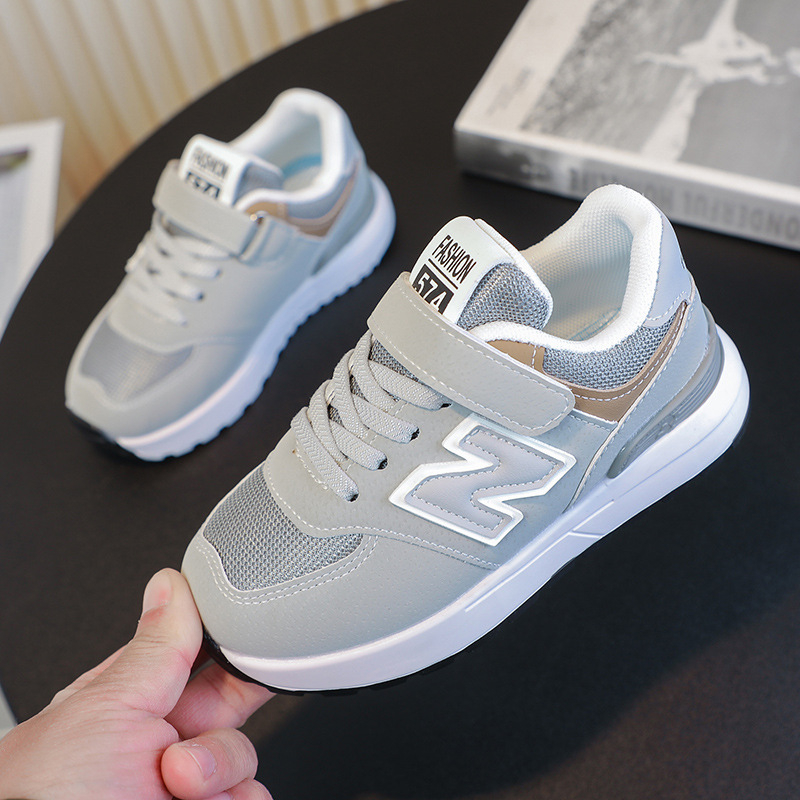 Dječje tenisice s debelom potplatom, Velcro kopčanje, gornji dio od mikrovlakana kože, prozračne i vodootporne