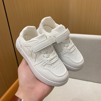 Dječje tenisice, niski gornji dio, gornji dio od sintetičke kože, PU ulošak, gumeni potplat, injekcijom oblikovan potplat