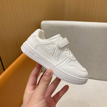 Dječje tenisice, niski gornji dio, gornji dio od sintetičke kože, PU ulošak, gumeni potplat, injekcijom oblikovan potplat