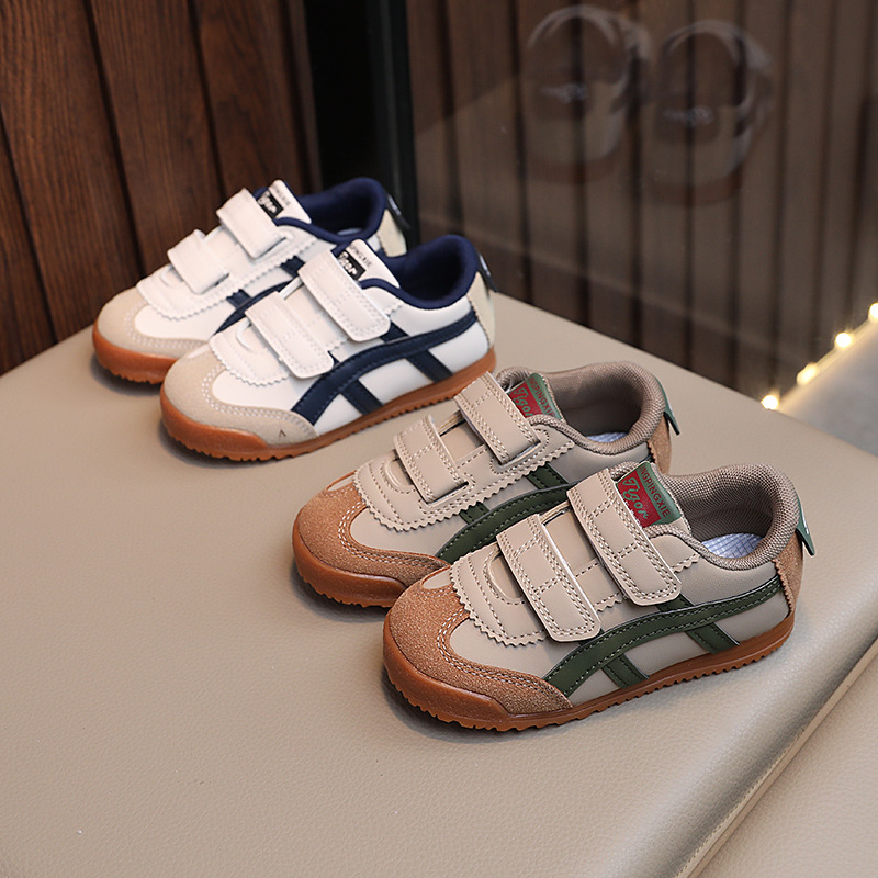 Dječje casual tenisice za svakodnevnu upotrebu s gornjim dijelom od mikrofibre kože, potplata od teleće tetive, Velcro zatvarač, prozračnje, otporne na klizanje i izdržljive za proljeće i jesen.
