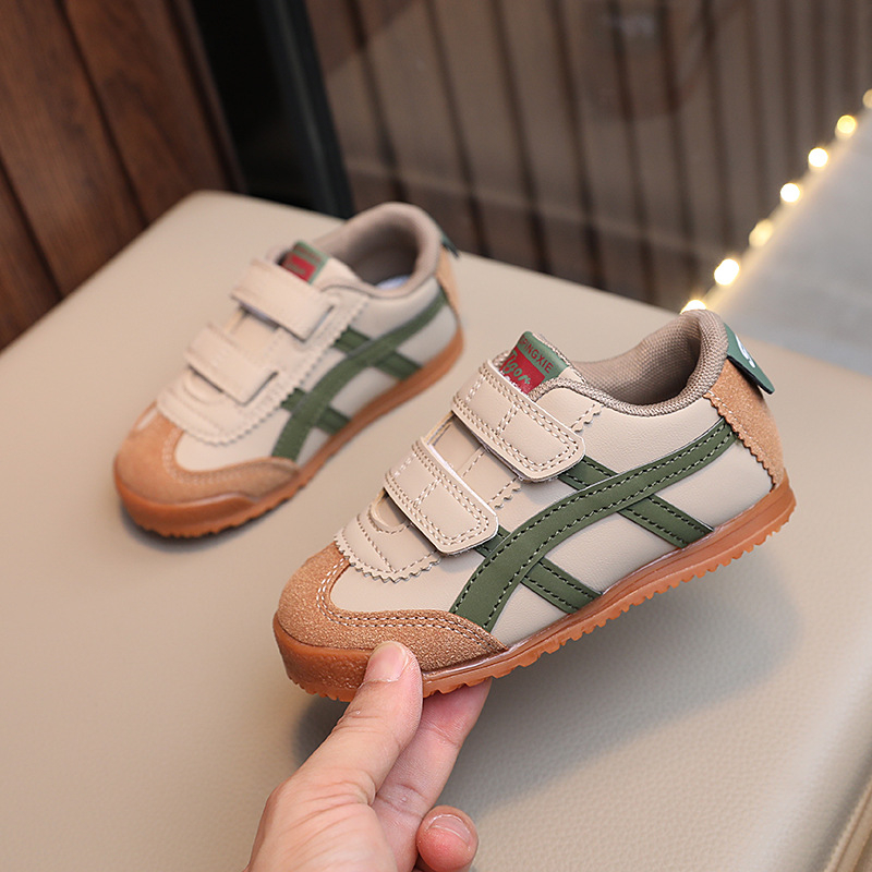 Dječje casual tenisice za svakodnevnu upotrebu s gornjim dijelom od mikrofibre kože, potplata od teleće tetive, Velcro zatvarač, prozračnje, otporne na klizanje i izdržljive za proljeće i jesen.