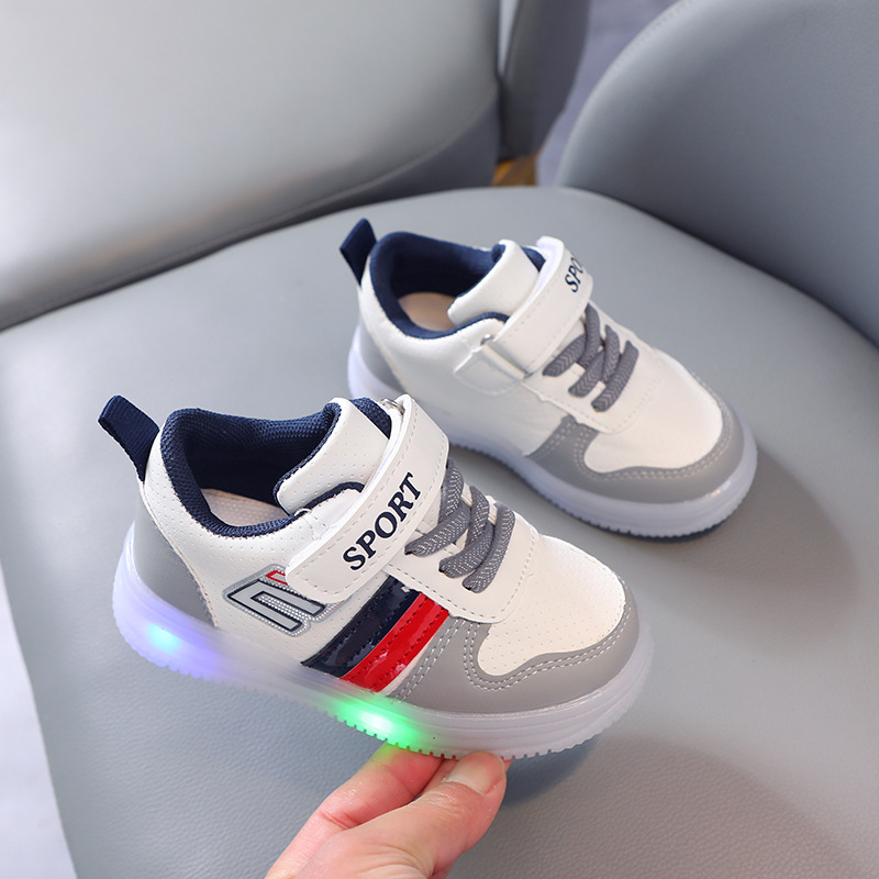 Dječje tenisice s Velcro remenom i LED svjetlima – unisex, proljeće 2023
