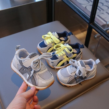 Unisex sportske casual tenisice s mekim potplatom, mrežasti gornji dio, Velcro zatvarač, prozračne, otporne na klizanje, izdržljive, niski kroj, za proljeće i jesen, za djecu 1–6 godina.