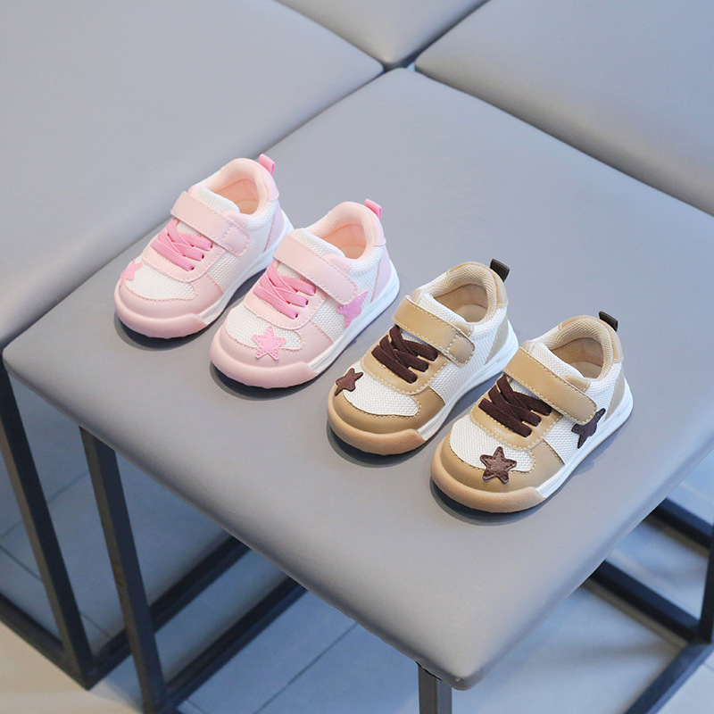Xiaoxiao tenisice za bebe 1–2 godine, PU koža gornji dio, mekana gumena potplata, protuklizne, prozračne, unisex sportske tenisice s Velcro zatvaračem