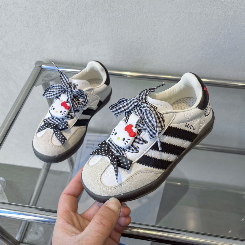 Unisex dječje tenisice za trening - niski profil, zatvaranje na Velcro, gornji dio od Ultra-fiber kože, protuklizna gumena podstavka, prugasti uzorak