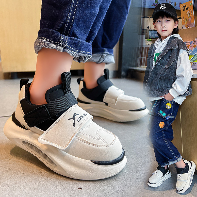 Detské bežecké tenisky, vrchný materiál z umelej kože, priedušné a ľahké, podrážka PVC, zapínanie na suchý zips, unisex