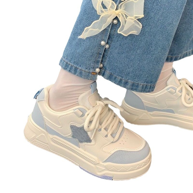 Detské tenisky s hrubou podrážkou, hviezdičkový dizajn, vysoký vršok (Horná časť: syntetická koža; Podrážka: guma; Vysoký vršok; Vek: 4–16 rokov)