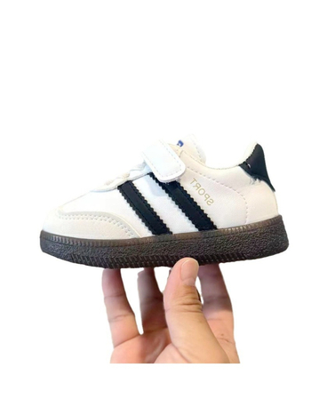 Detské tréningové tenisky - zapínanie na suchý zips, vrchný materiál z umelej kože, pruhovaný vzor, podrážka z hovädzej kože, pre deti 1–3 rokov