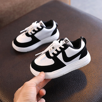 Detské bežecké topánky s šnúrkami, vrchný diel z umelej kože, gumová podrážka, unisex, pre vek 4–12 rokov