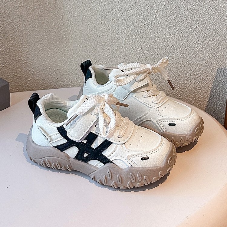 Detské tenisky Forrest Gump - vrchná časť z syntetickej kože, zapínanie na suchý zips, gumová podrážka, unisex, vhodné na jar, leto a jeseň