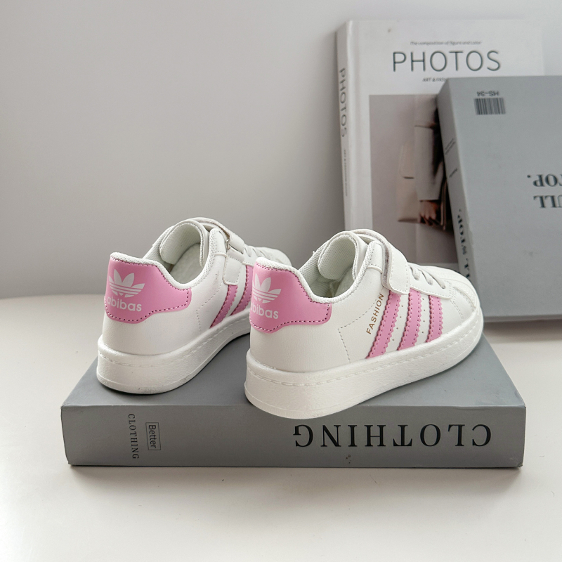 Dječje tenisice Shell Toe s Velcro zatvorenjem, niski gornji dio, gornji materijal: Super Fiber, potplat: guma, ulozak PU