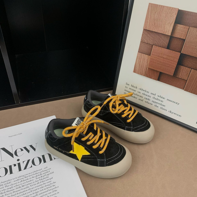 Adidași sport pentru copii cu Velcro, talpă din cauciuc, partea superioară din super fibră, căptușeală din bumbac, antiderapante și încălzesc