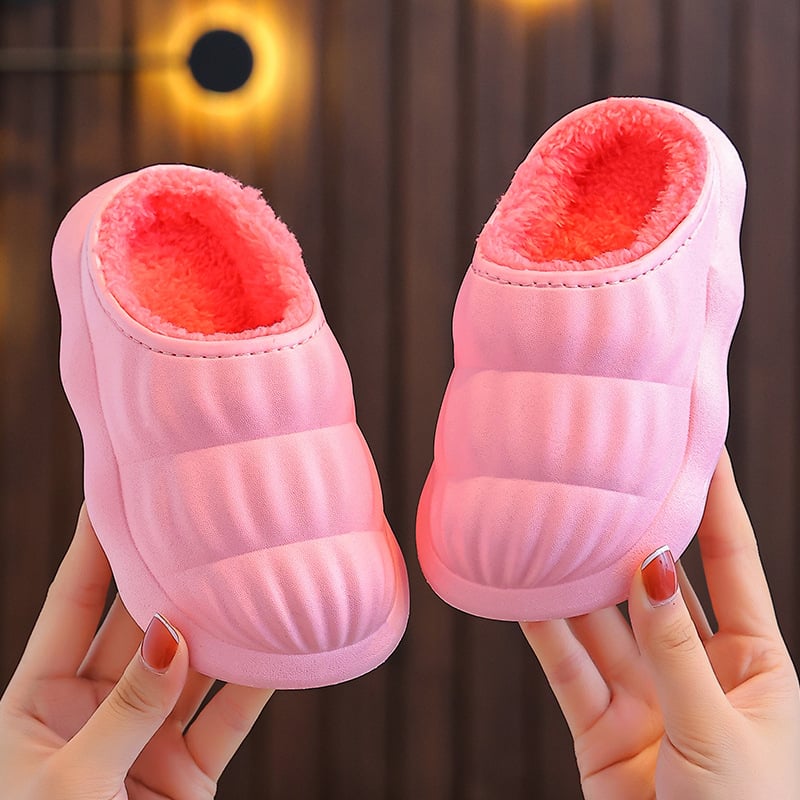 Gyerekek belső papucsai, PVC felső és talppal, csúszásmentes, lélegző, tartós, ősz-télre