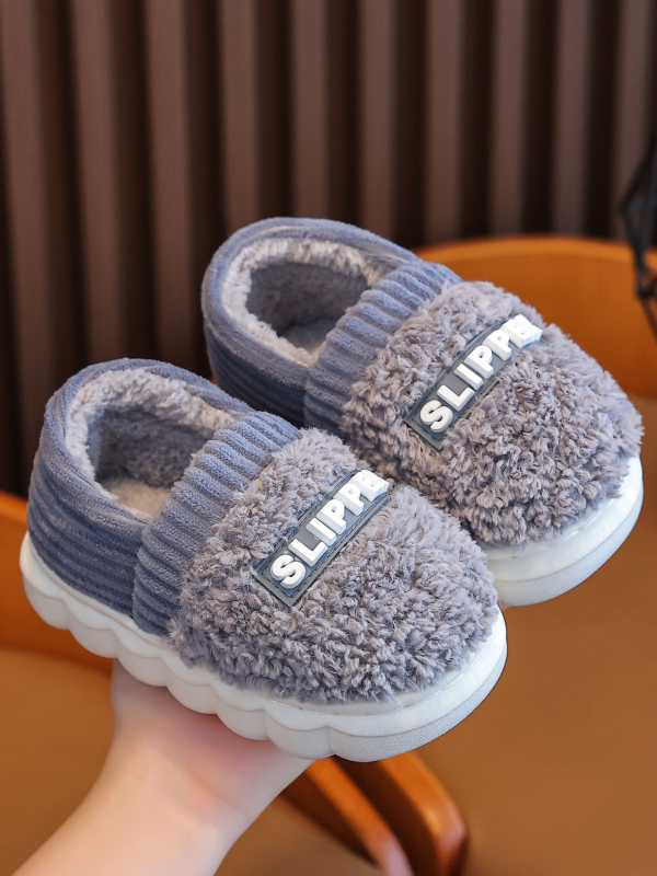 Papuci de iarnă pentru copii — căptușiți cu fleece, partea superioară din piele de vițel nubuk, căptușeală groasă, talpă PVC antiderapantă, pentru interior (1–3 ani)