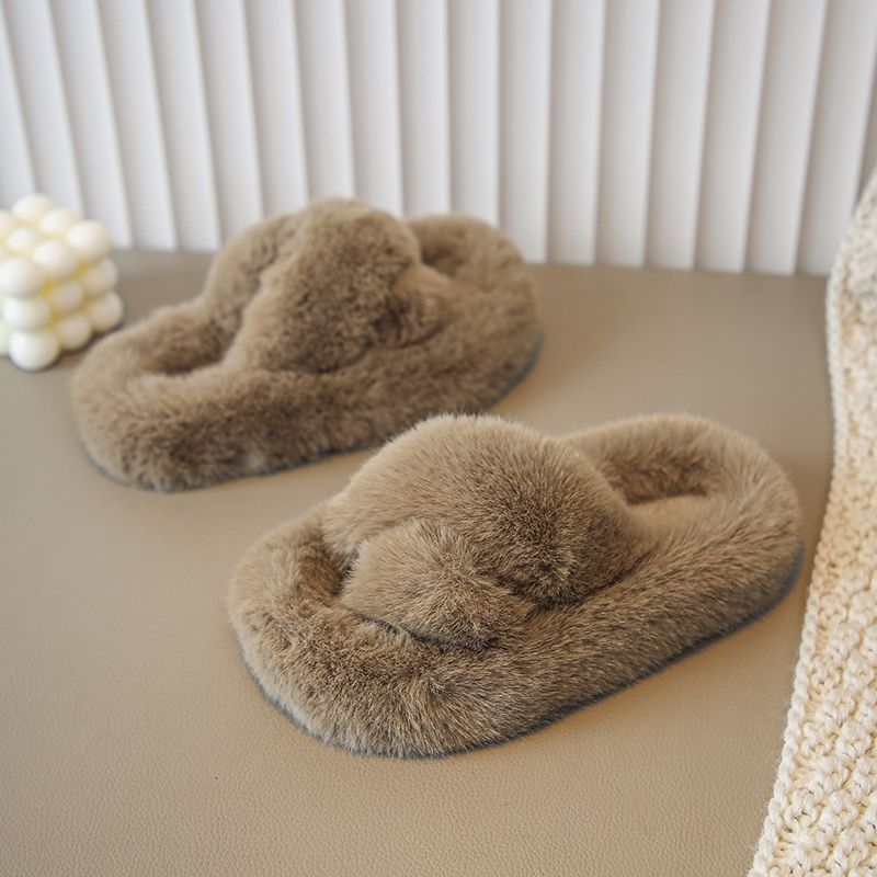 Lányoknak szóló szőrös papucs - 1–16 éves korig, Felsőrész: műszőrme, Talp: PVC, Vastagság: normál, ősz 2025