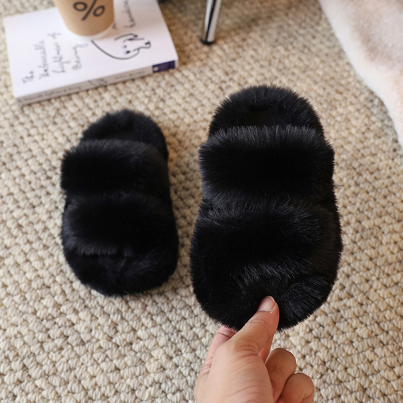 Lányoknak szóló szőrös papucs - 1–16 éves korig, Felsőrész: műszőrme, Talp: PVC, Vastagság: normál, ősz 2025