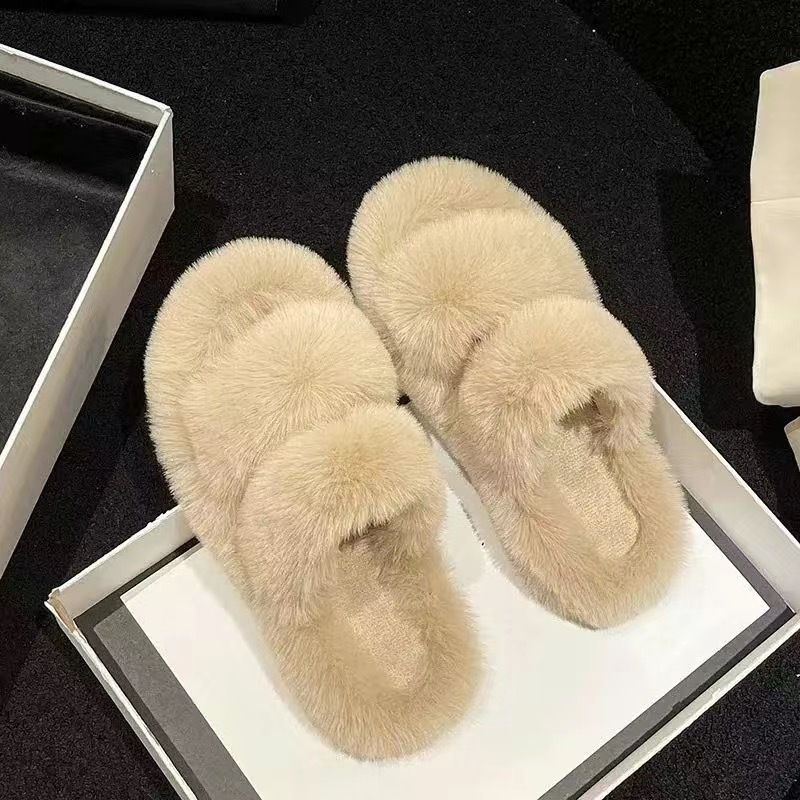 Lányoknak szóló szőrös papucs - 1–16 éves korig, Felsőrész: műszőrme, Talp: PVC, Vastagság: normál, ősz 2025