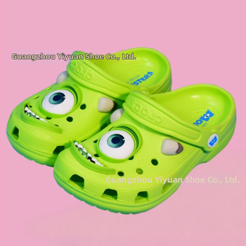 Sandale cu partea superioară EVA și talpa EVA; respirante, impermeabile și antiderapante; înălțimea călcâiului 2 cm; stil Cartoon Paradise; pentru bărbați 18–40 ani; lansate vara 2025.