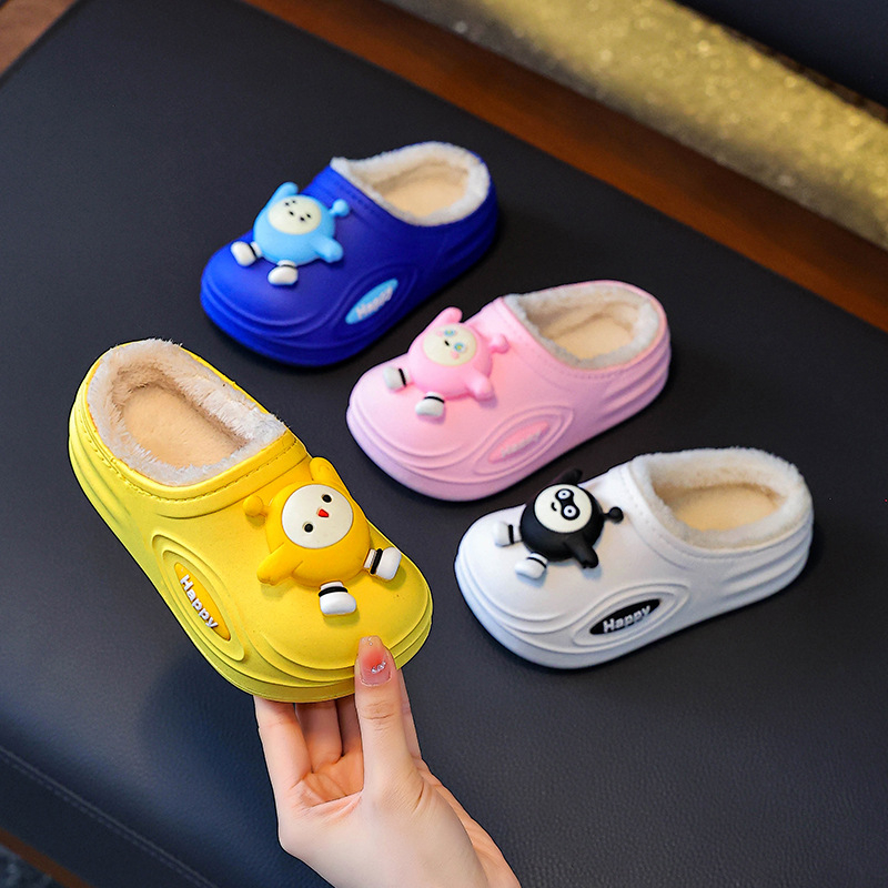 Dječje papuče Cartoon, gornji dio od velura, PVC potplat, protuklizne za unutarnju upotrebu, tople za zimu 2025