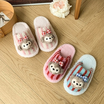 Gyerekeknek szóló plüss pamut papucs rajzfilm mintával, 7–12 éveseknek, gumírozott talp