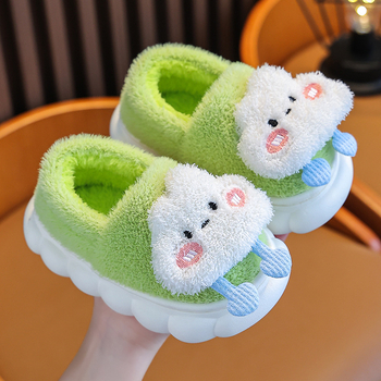 Gyerekeknek készült plüss papucs mesefigurás mintával, zárt sarokkal, vastag, csúszásmentes PVC talppal, 1–16 éveseknek