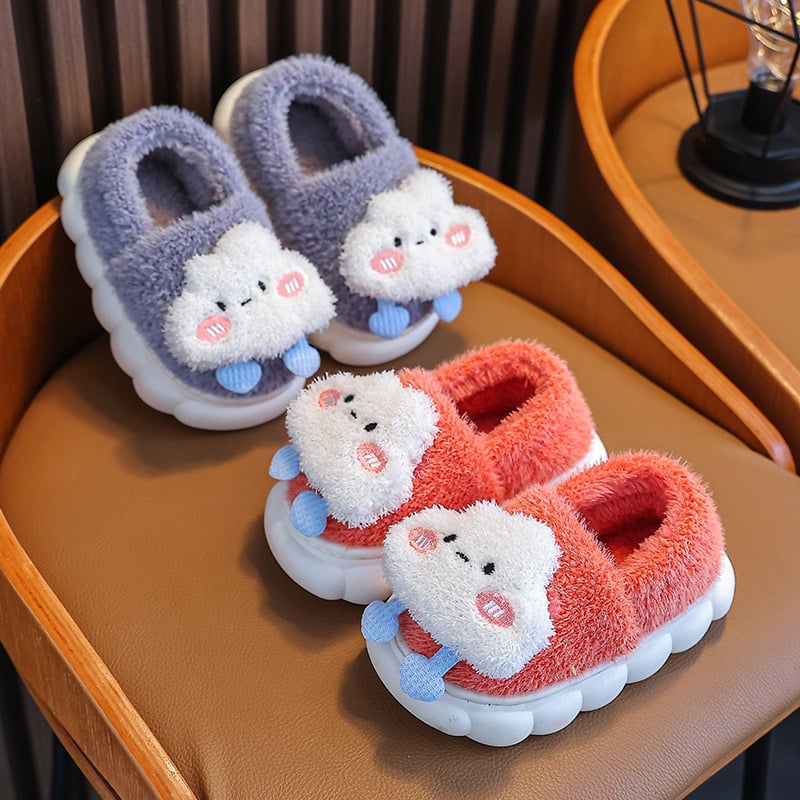 Gyerekeknek készült plüss papucs mesefigurás mintával, zárt sarokkal, vastag, csúszásmentes PVC talppal, 1–16 éveseknek
