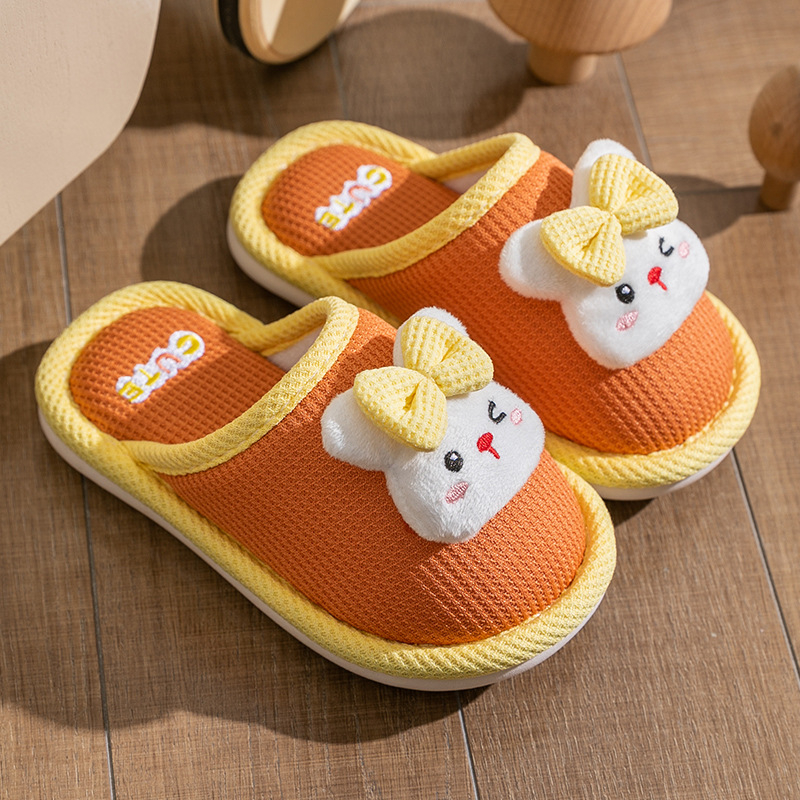 Uniszex beltéri papucsok len felülettel, reliefes textúra, csúszásmentes PVC talppal, Cartoon mintával, 1–12 éves gyerekeknek.