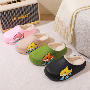 Gyerekeknek Cartoon AI Cápa Papucs, PVC felsőrész és PVC talp, slip-on, unisex
