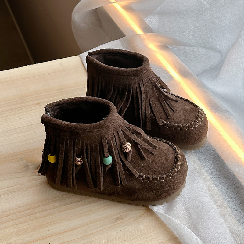 Dječje suede čizme sa stražnjim zatvaračem, ukrašene resicama i perlicama - unisex, boemski stil, gumeni potplat