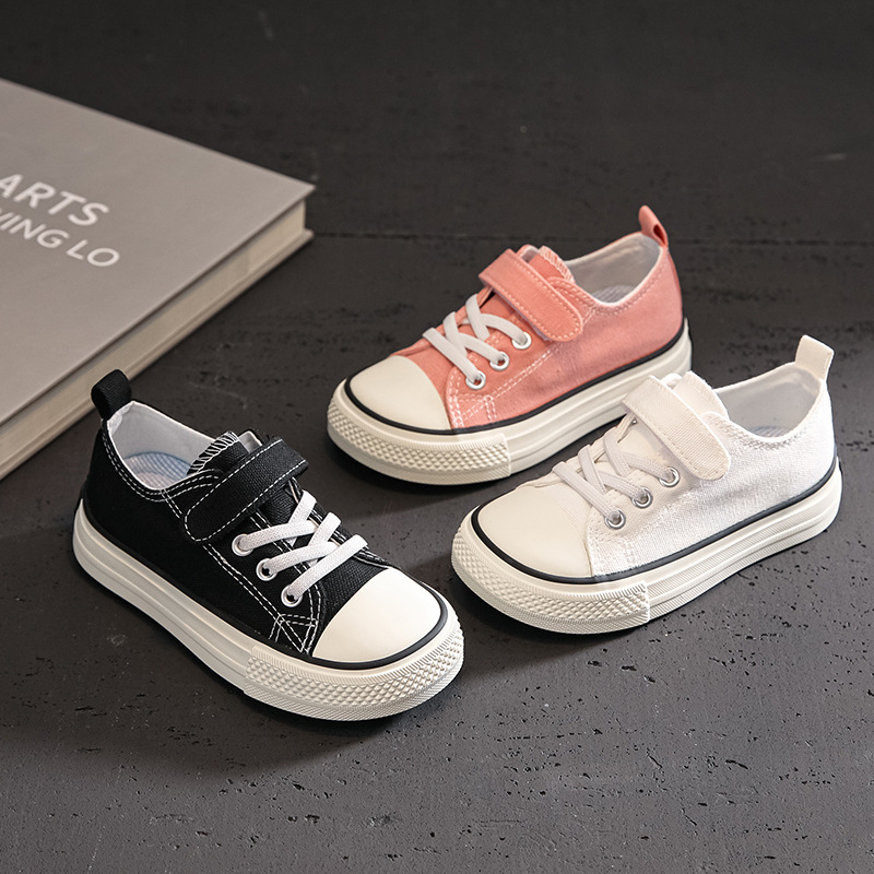Dječje platnene tenisice - Unisex, niski profil, platneni gornji dio, gumeni potplat, protuklizno