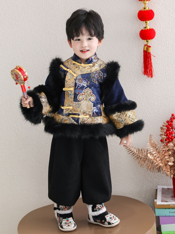 Gyerekek Hanfu téli plüss etnikus öltözet hímzett cipőkkel, ősi ruházat kínai újévre • Téli 2025 kiadás • Etnikai kínai stílus • Fő anyag: poliészter • 8+ éveseknek