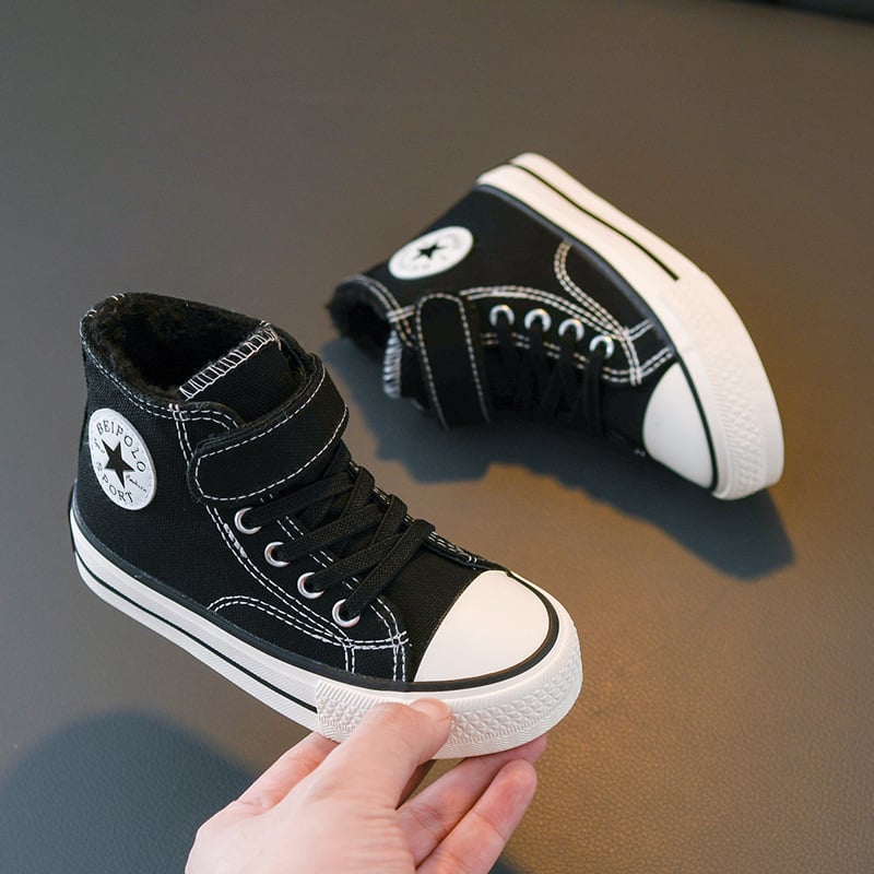 Gyerekek téli vászoncipő fleece béléssel, Velcro-zárás – vastag vászon felsőrész, gumi talp, uniszex