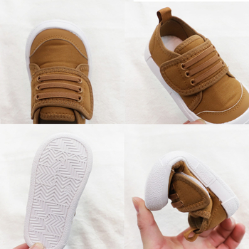 Pantofi pentru copii din pânză cu Velcro - talpă din cauciuc, închidere Velcro, partea superioară din pânză, design cu înălțime joasă