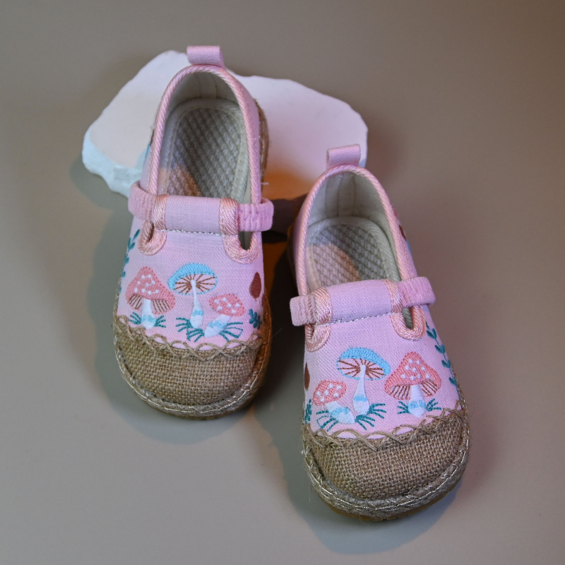 Pantofi Hanfu pentru copii, etnici cu broderie — partea superioară din cânepă, căptușeală PU, talpă din cauciuc