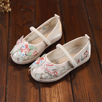 Lányoknak hagyományos vászon tánccipő, hímzett, etno stílus, állatmintás, talp marhacsontból, 1–12 éveseknek