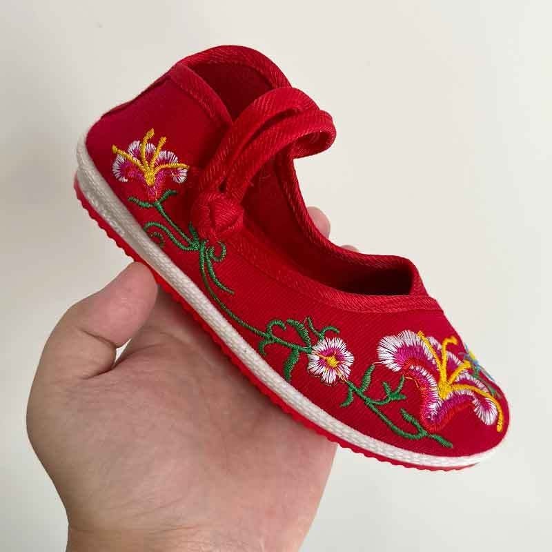 Gyerekeknek szánt vászon cipő kínai stílusban, kerek orr, pamut felsőrész, gumi talp, középmagasságú, csatolással záródó