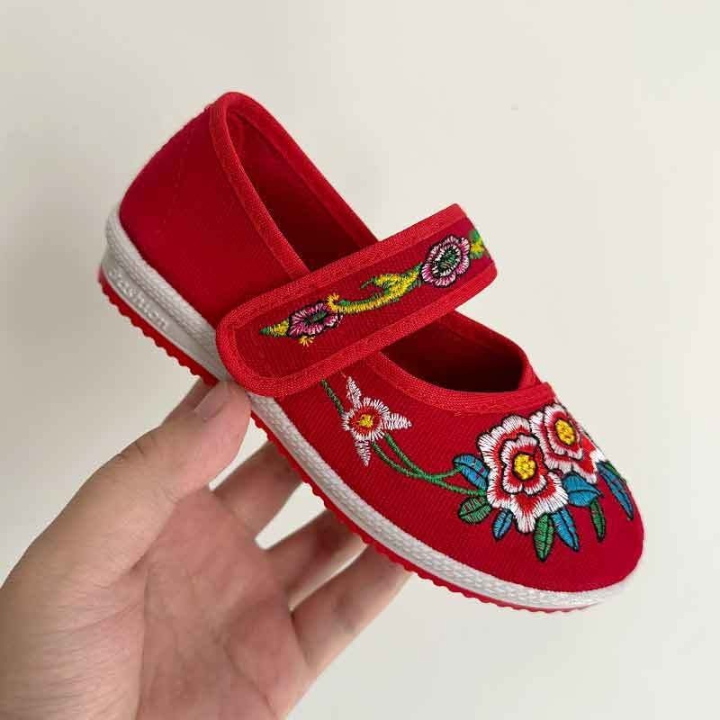 Gyerekeknek szánt vászon cipő kínai stílusban, kerek orr, pamut felsőrész, gumi talp, középmagasságú, csatolással záródó