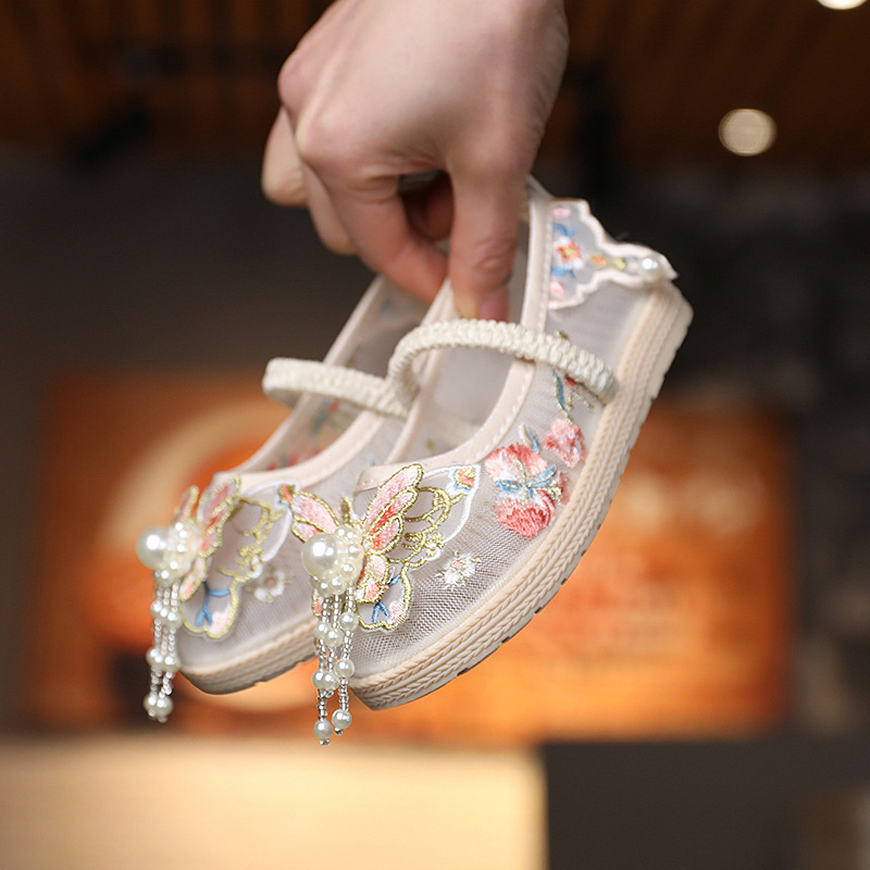 Lányok nyári hálós hímzett cipő, nemzeti szél-stílusban; felsőrész: háló; belső: háló; talpbetét: textile; 1–12 éveseknek