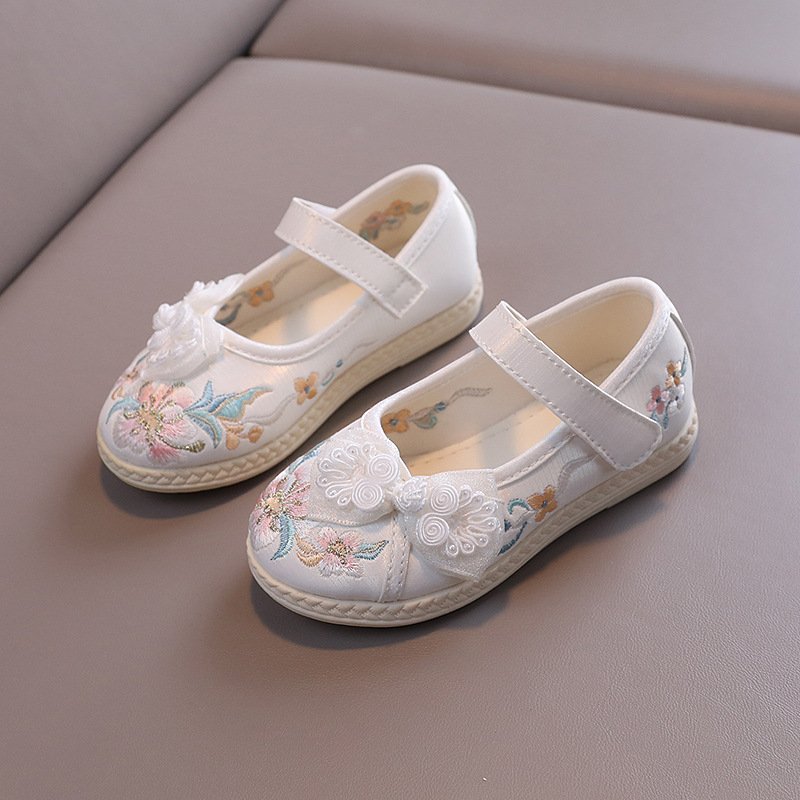 Lányoknak szánt hagyományos pamutból készült hímzett vászoncipő Velcro-zárral, minta: rajzfilmfigura, felső rész pamut, talp: marha inak