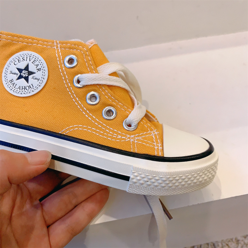 Gyerekeknek való vászon magas szárú sportcipő oldalsó cipzárral, gumírozott talppal, mindennapi uniszex stílus