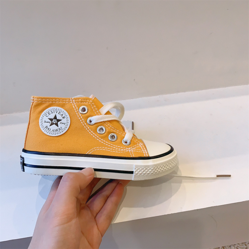 Gyerekeknek való vászon magas szárú sportcipő oldalsó cipzárral, gumírozott talppal, mindennapi uniszex stílus