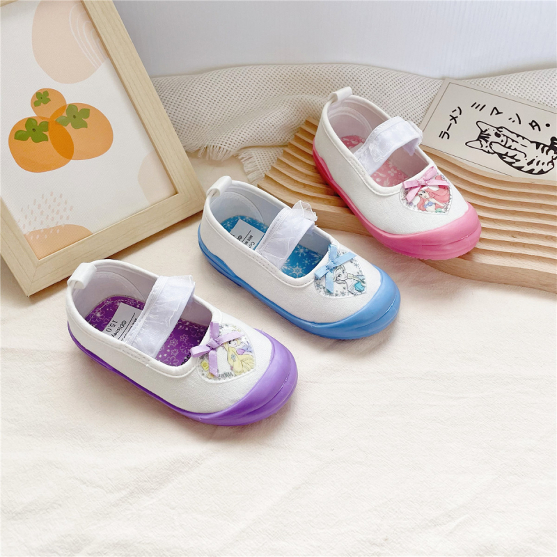 C&D proljetne dječje platnene tenisice s mekanom sole, slip-on za vrtić, s cartoon motivom, 15–19 cm