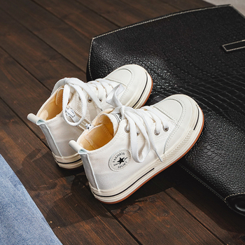 Dječje visoke platnene tenisice s gumom na potplatu, bočnim zatvaračem i tekstilnim uloškom