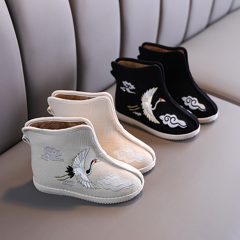 Gyerekek meleg pamut belső papucs Crane hímzéssel, gumitalppal, vastag téli kivitelben, uniszex etnikus Hanfu-stílusban.