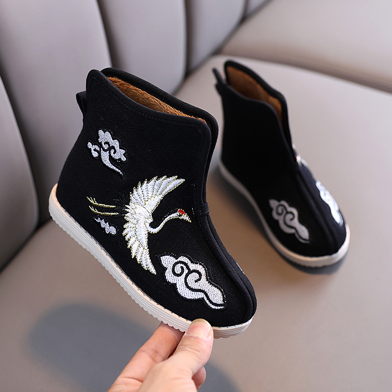 Gyerekek meleg pamut belső papucs Crane hímzéssel, gumitalppal, vastag téli kivitelben, uniszex etnikus Hanfu-stílusban.