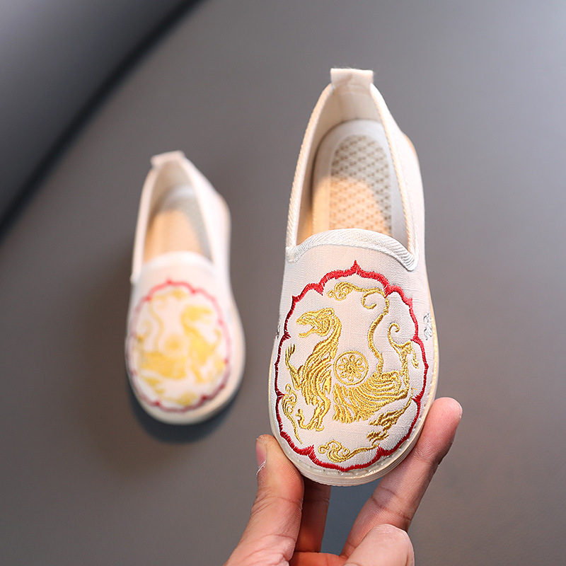 Férfiaknak etnikus stílusú hagyományos vászoncipő hímzéssel — felsőrész vászon, talp gumi, lélegző és könnyű